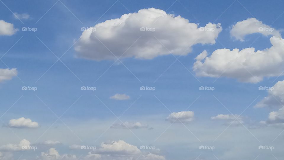 This sky is very very beautyfull and blue sky...