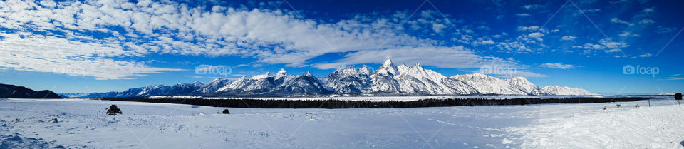 Panoramic view of  teton range