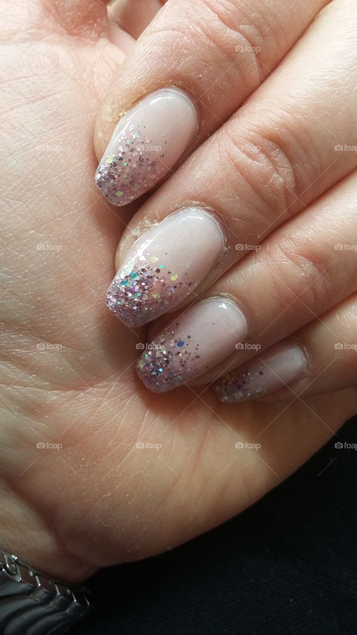 winter nails glitter ombre on trend acrylic