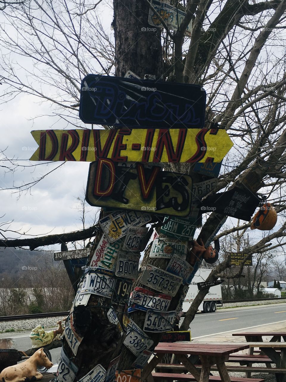Road trip to Hillbilly Hotdogs, in LeSage, West Virginia. This popular hotdog stand was featured on an episode of “Diners, Drive-Ins, and Dives”.