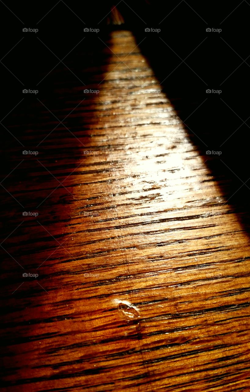 table with varnish blemish