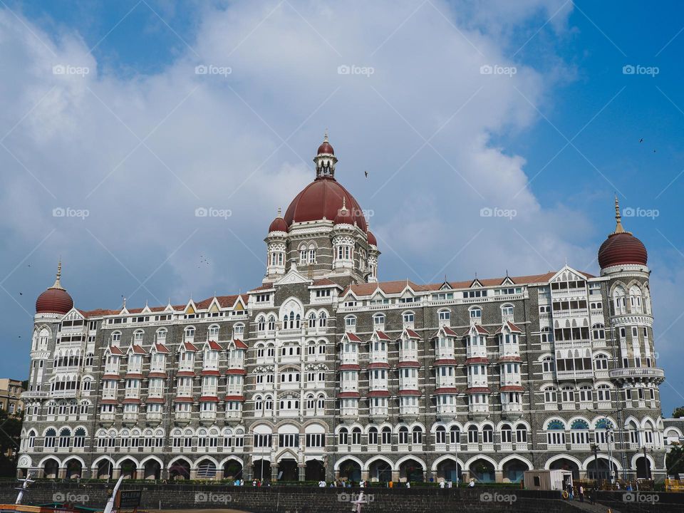 The great taj hotel of mumbai, best hotel in mumbai with top level hospitality!