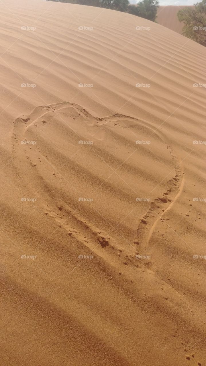 heart on sand