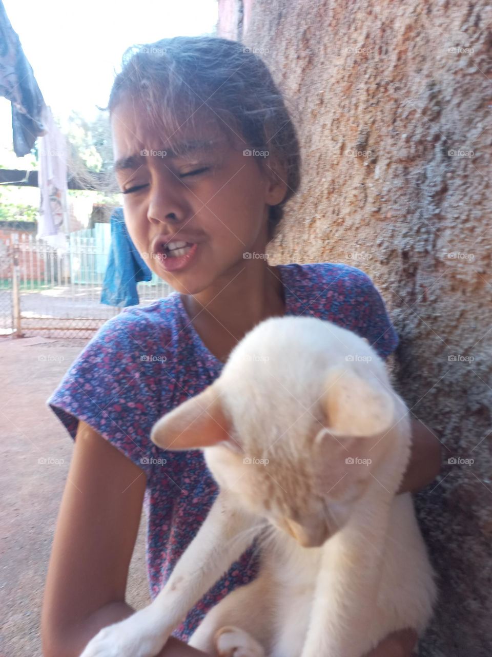 Meu pet amado, fofo e lindo! Soltou  um pum com um odor horrível:  que nojo.