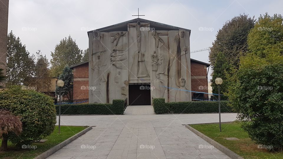 Chiesa at Milano