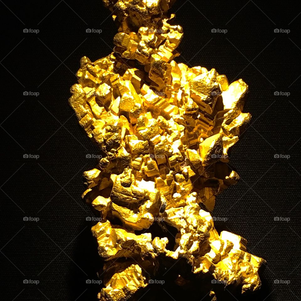 Abstract crystal texture of gold