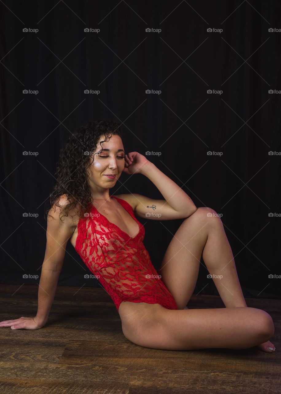 Boudoir Photography portraits are a luxurious and intimate way to celebrate your confidence, beauty and sensuality.