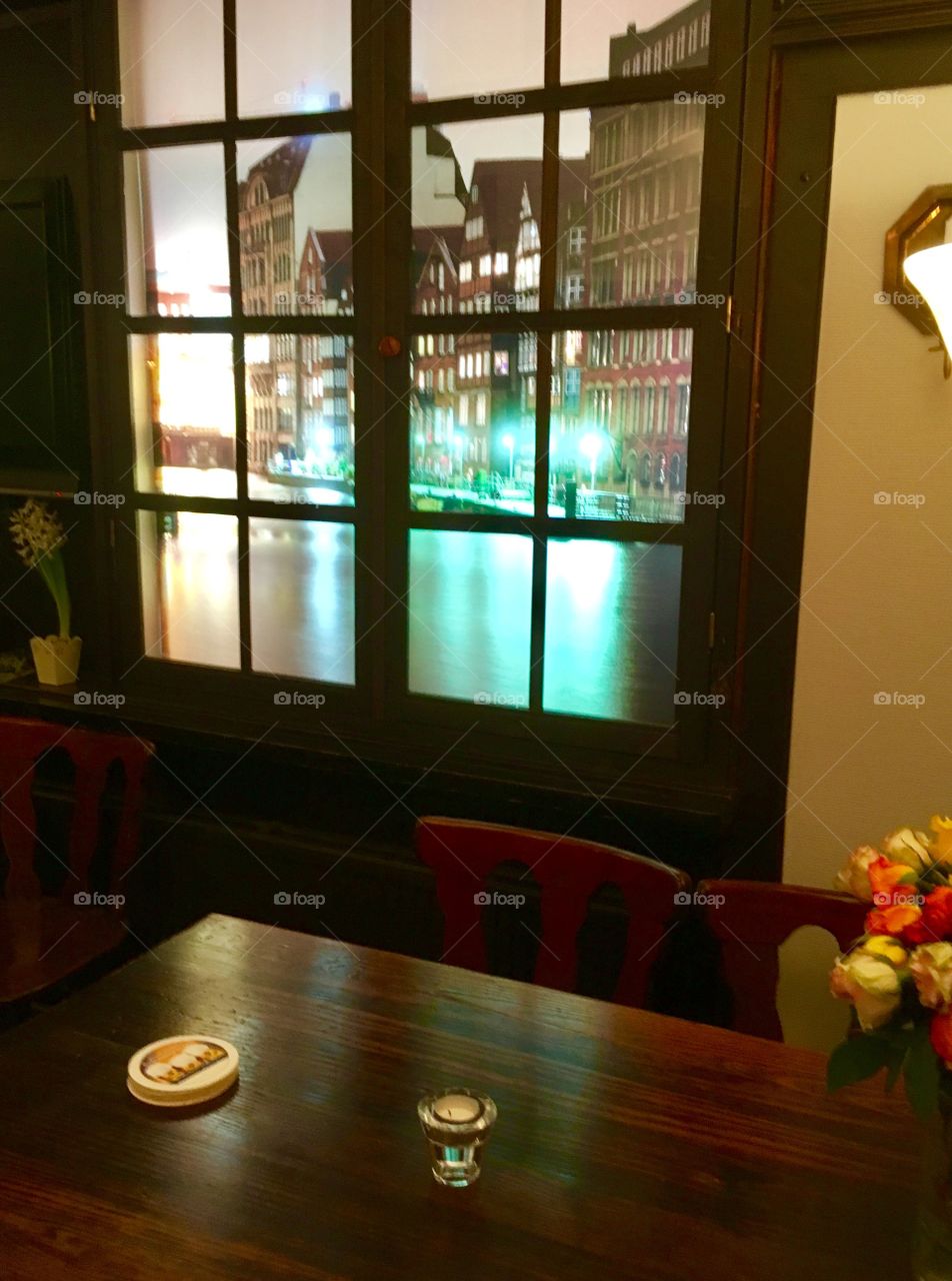 incredible reflection