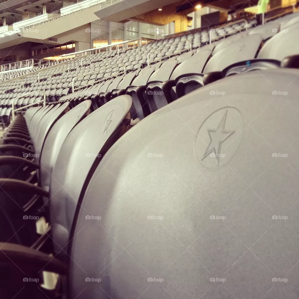 Seats 