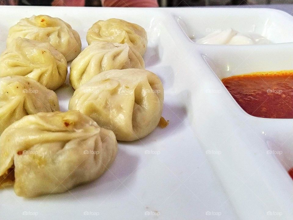 momos