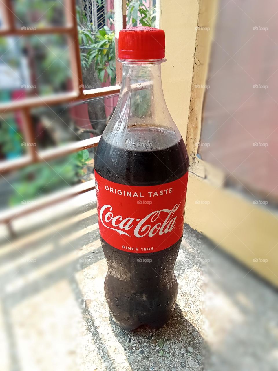 COCA-COLA