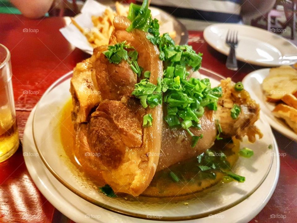 joelho de porco Food