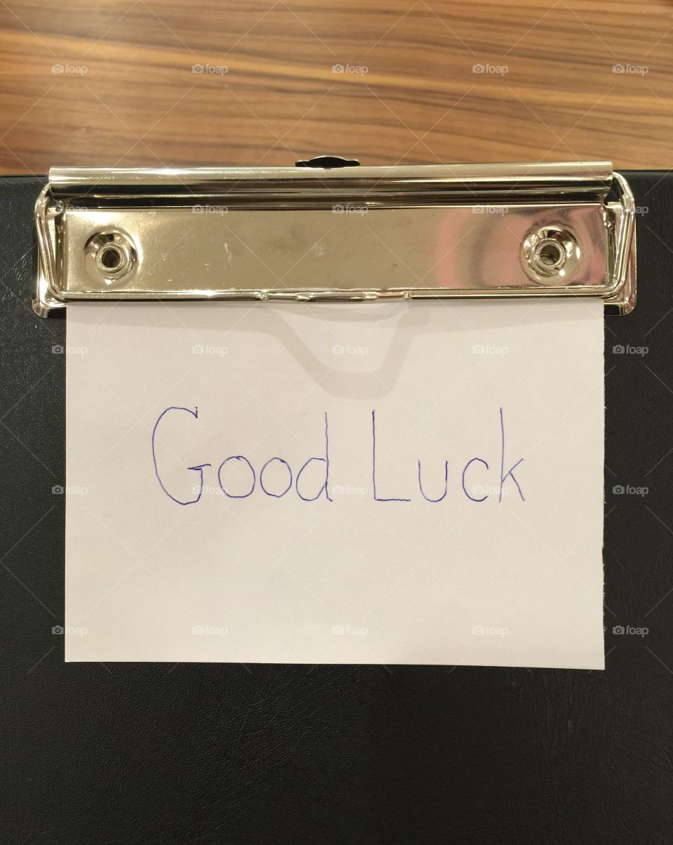 Post it "Good Luck"