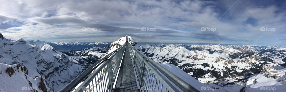 Peak to peak bridge in the Swiss Alps