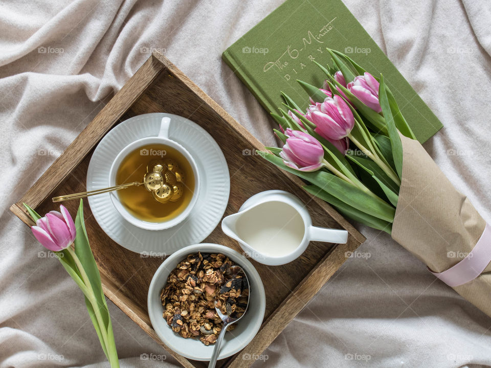 Granola breakfast in bed