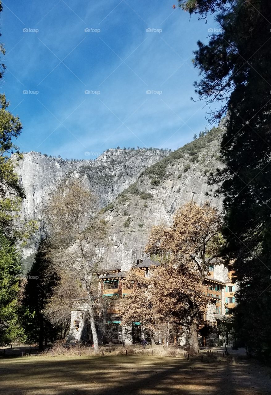 Yosemite Valley, the Majestic Yosemite. beautiful hidden hotel in the heart of Yosemite valley