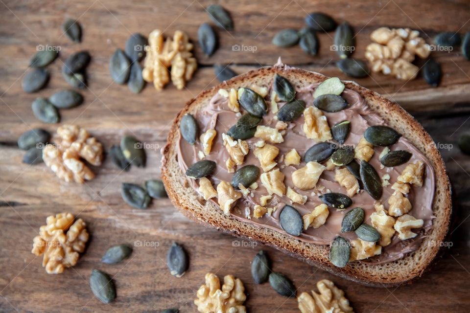 chocolate and nuts bread slices