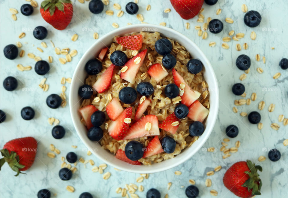 Oatmeal and Fruits