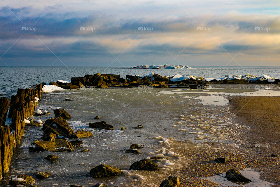 The sea shore in the snow