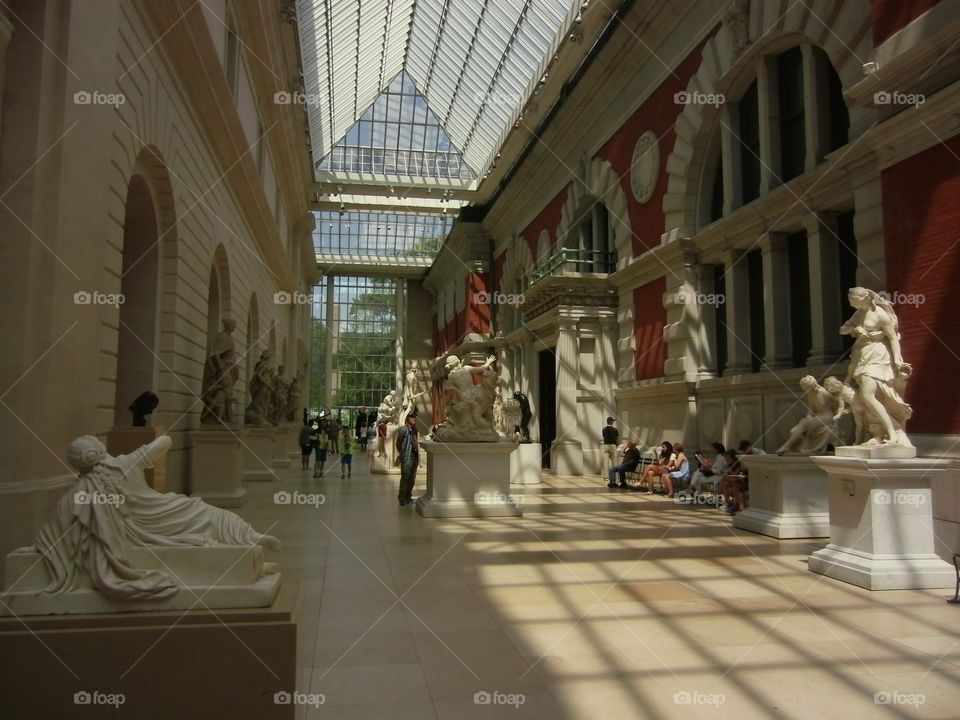 Hall of Statues in Met