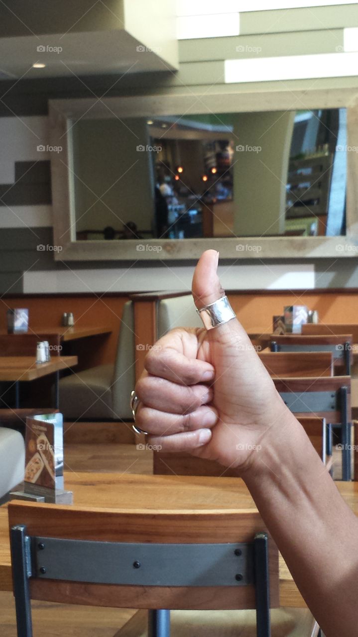 Thumbs Up to Restaurant
