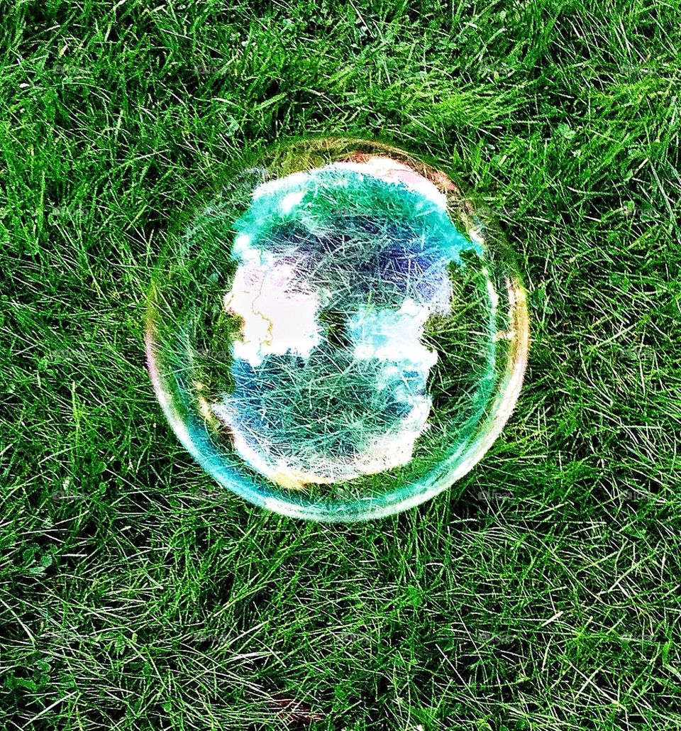 Grass bubble