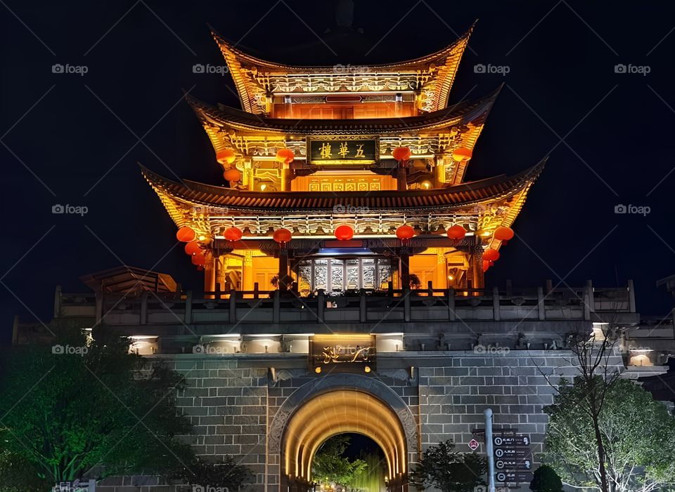 Ancient China's city gate, beautiful, tourist attraction