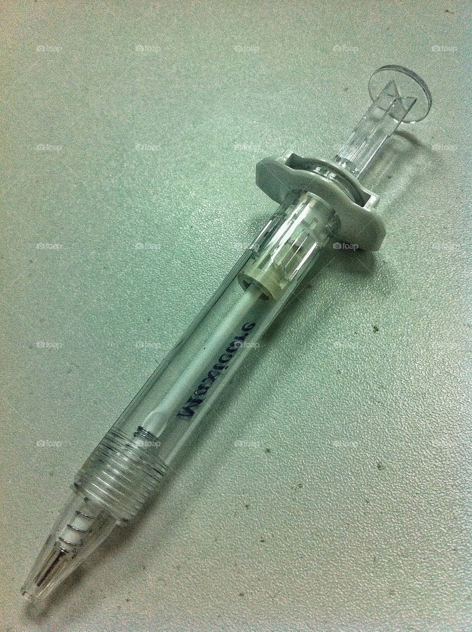 Injection form ballpen