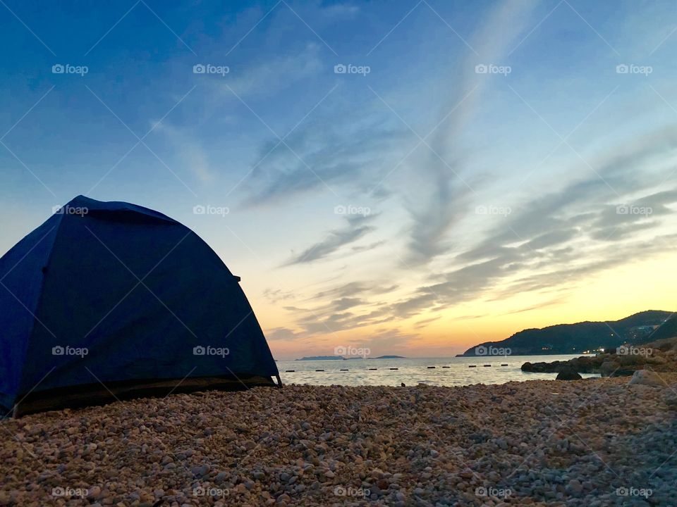 Camping on the beach 