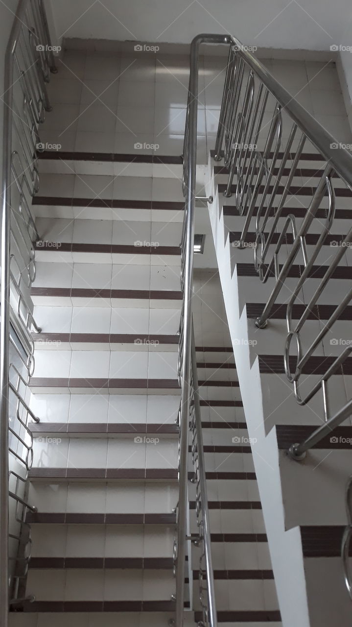 tangga ini seperti perjalanan hidup