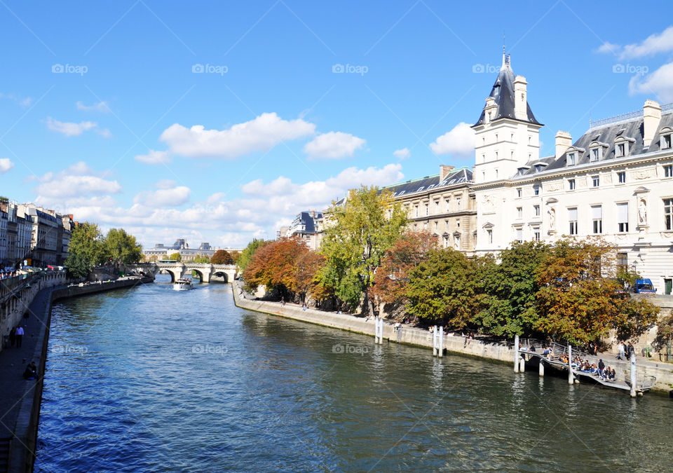 Fall in Paris 