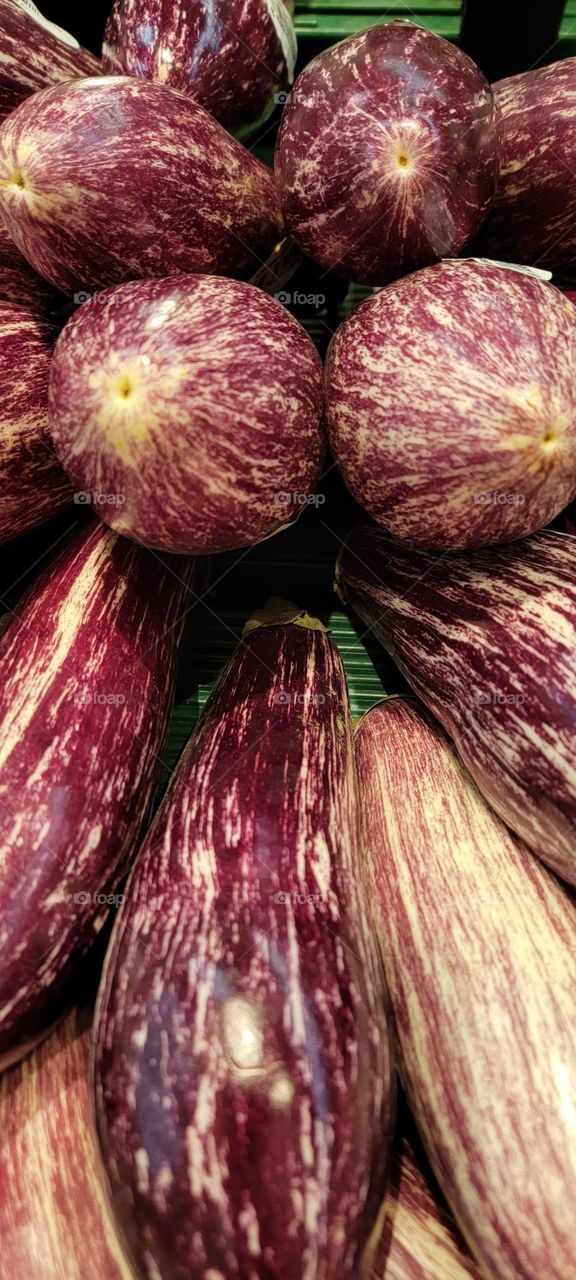 Aubergine