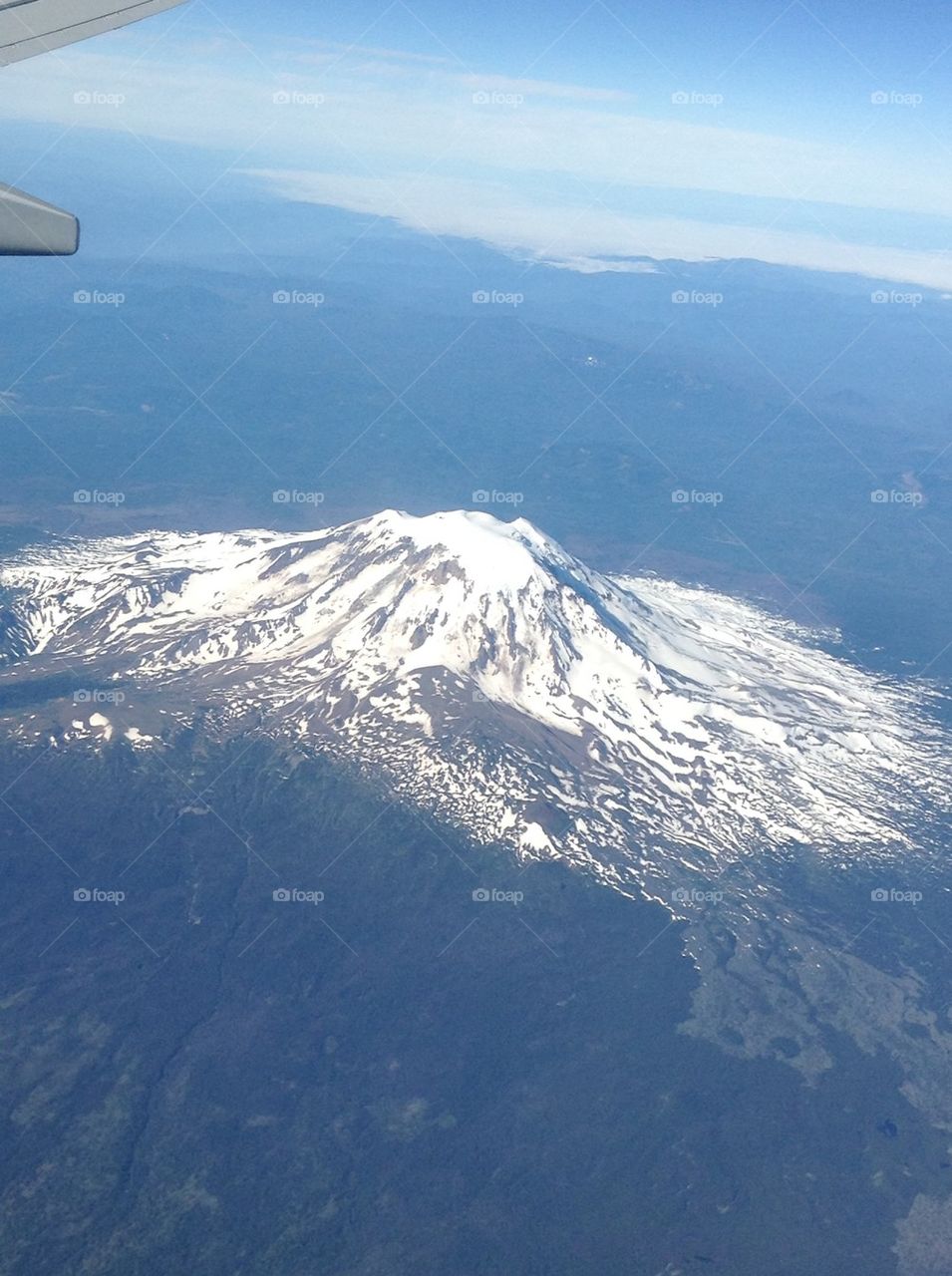 Mt. Rainer . Flying out of Seattle