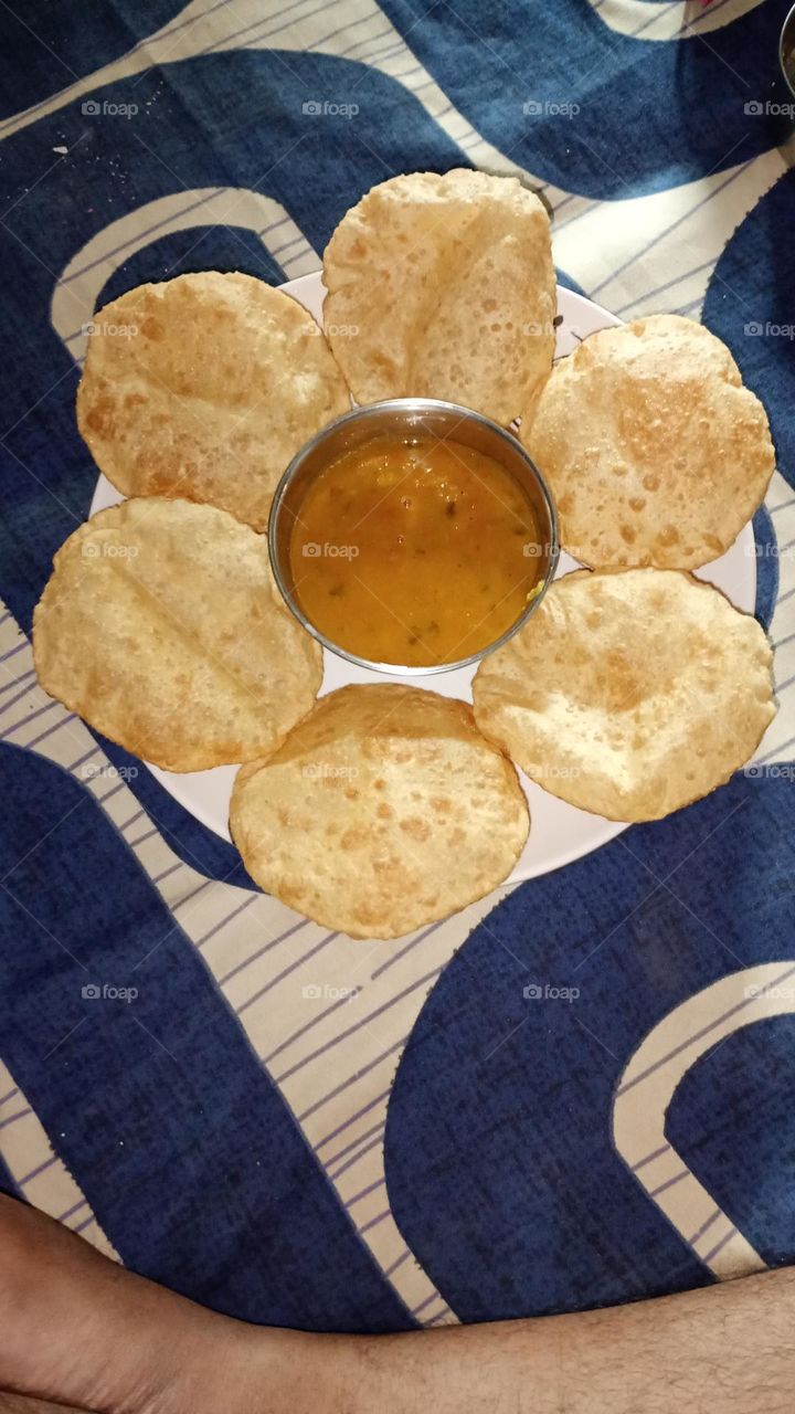 indian aloo subji and puri