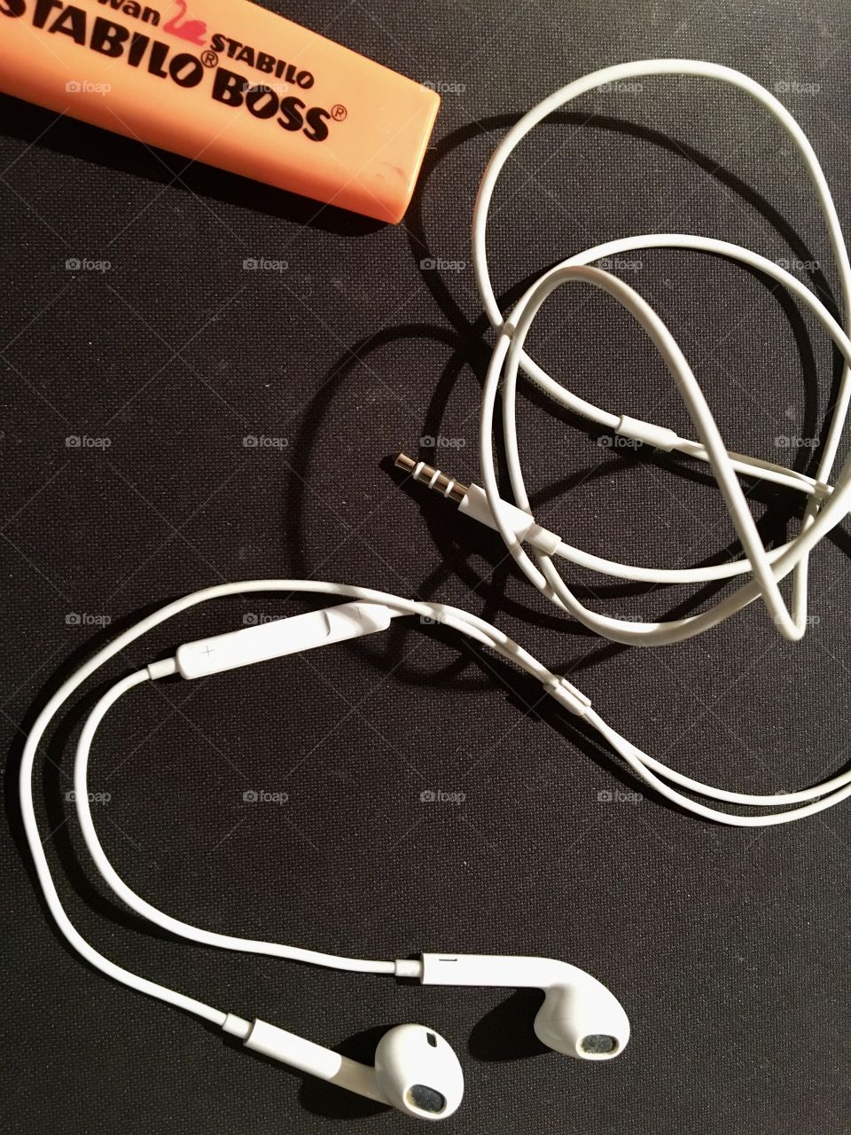 White & Black vs Color