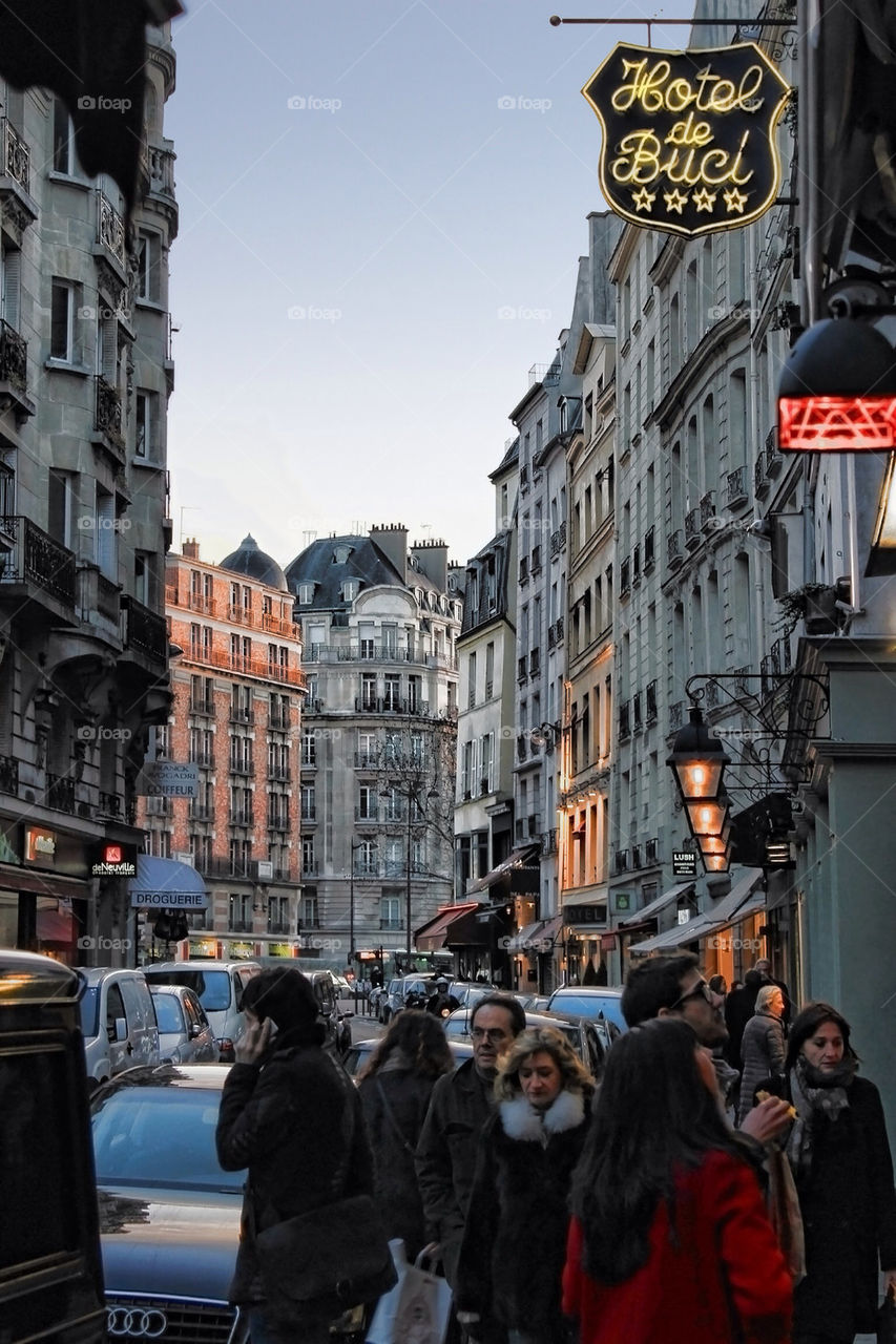 Parisian street life