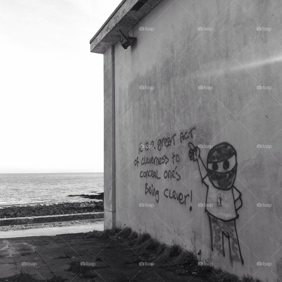 graffiti ruin seaside derelict by lkmathews