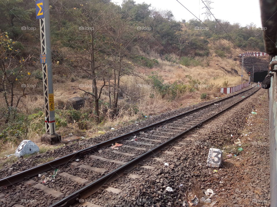 places railway track.