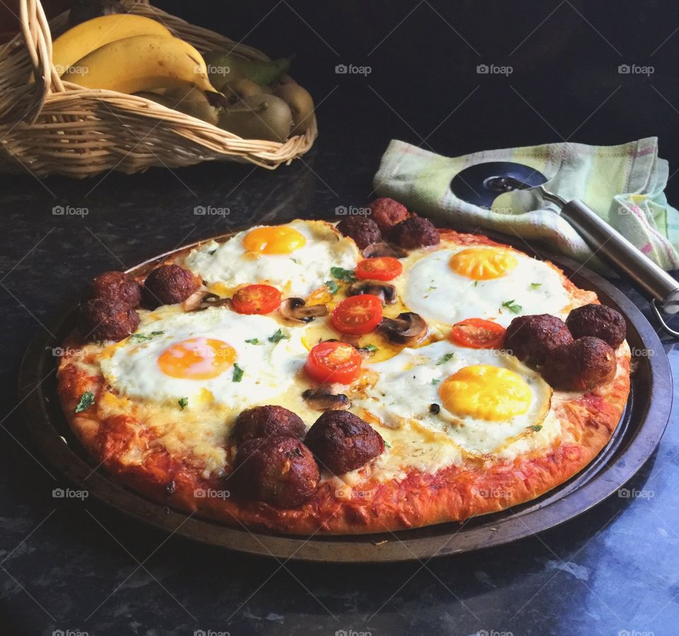 Homemade breakfast pizza 