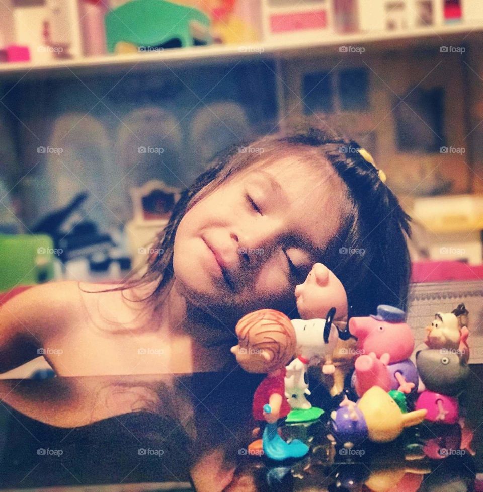 my granddaughter loves her toys