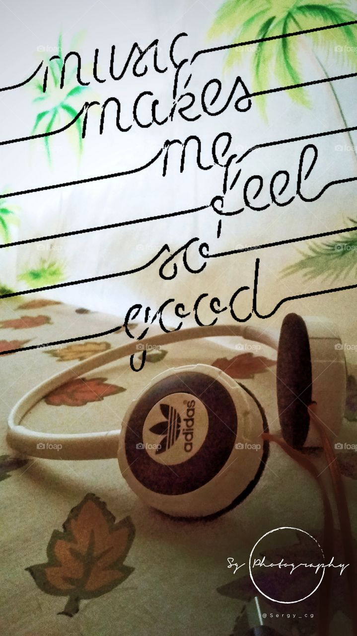 Music makes me feel so good. 🎧
