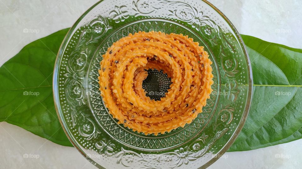 The Circle of Snacks, murukku, a snack usually made of rice or urad dal flour, formed into a twisty shape, Indian snacks