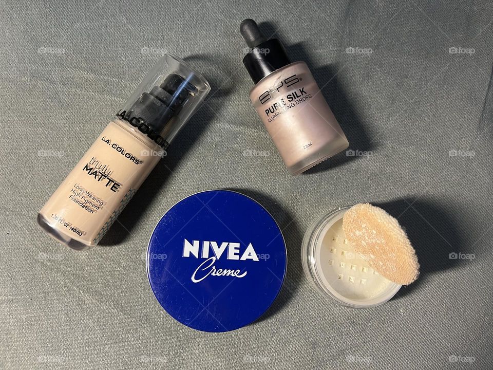 Circles in my Nivea creme