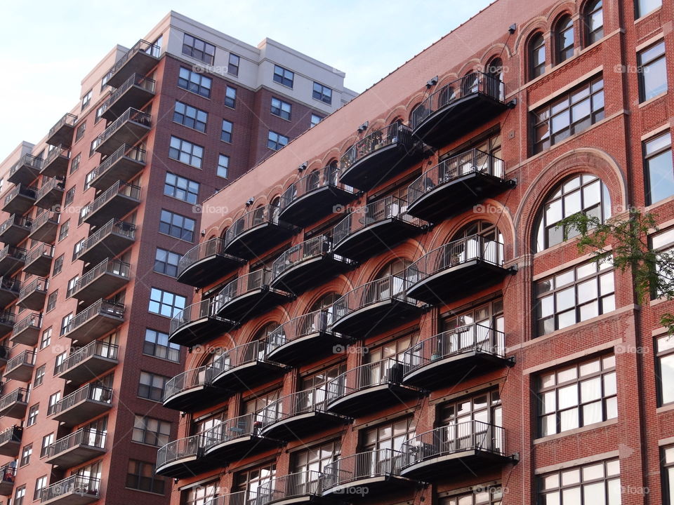 Chicago . Condo building in Chicago from below
