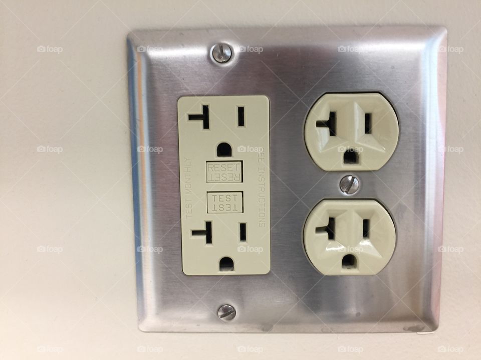 Electrical Outlet 