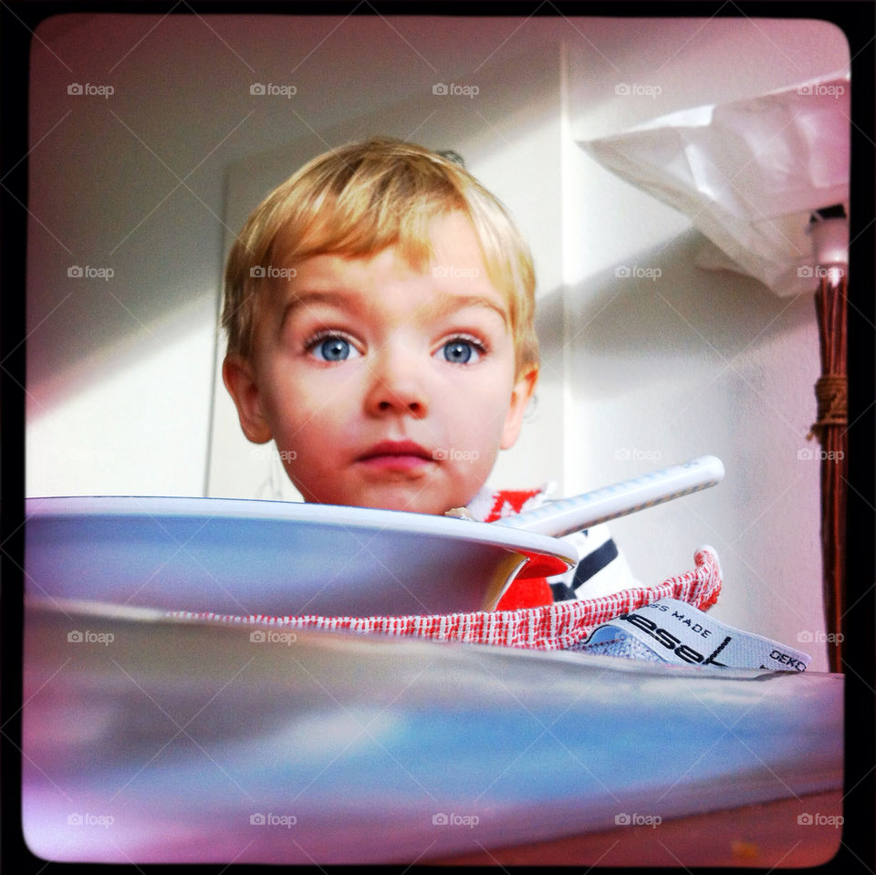 blue face table child by nivoa