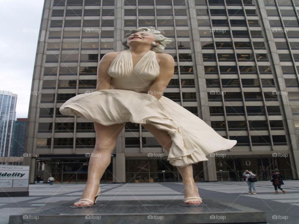 Statue of Marilyn Monroe in Chicago, IL