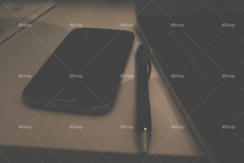 desk from above . challenge 