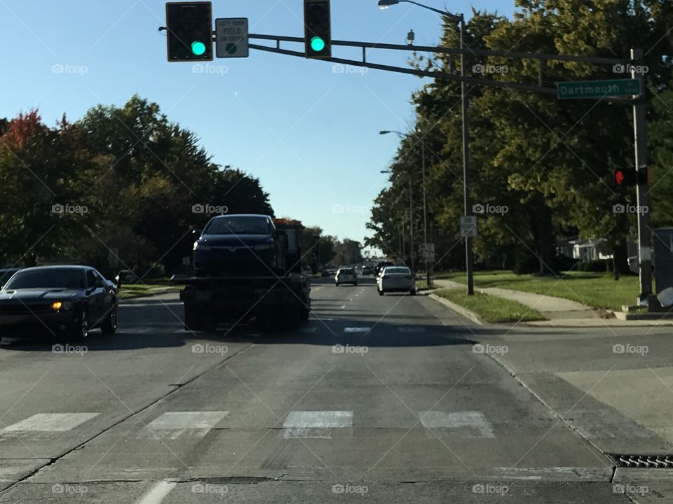 Intersection, tow truck, towing, commuting viewpoint