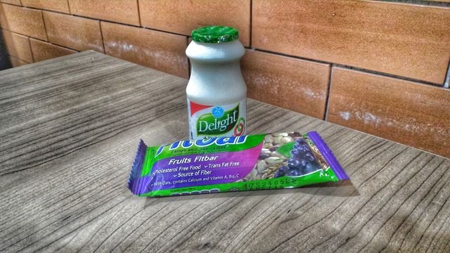 Yoghurt and Crispies